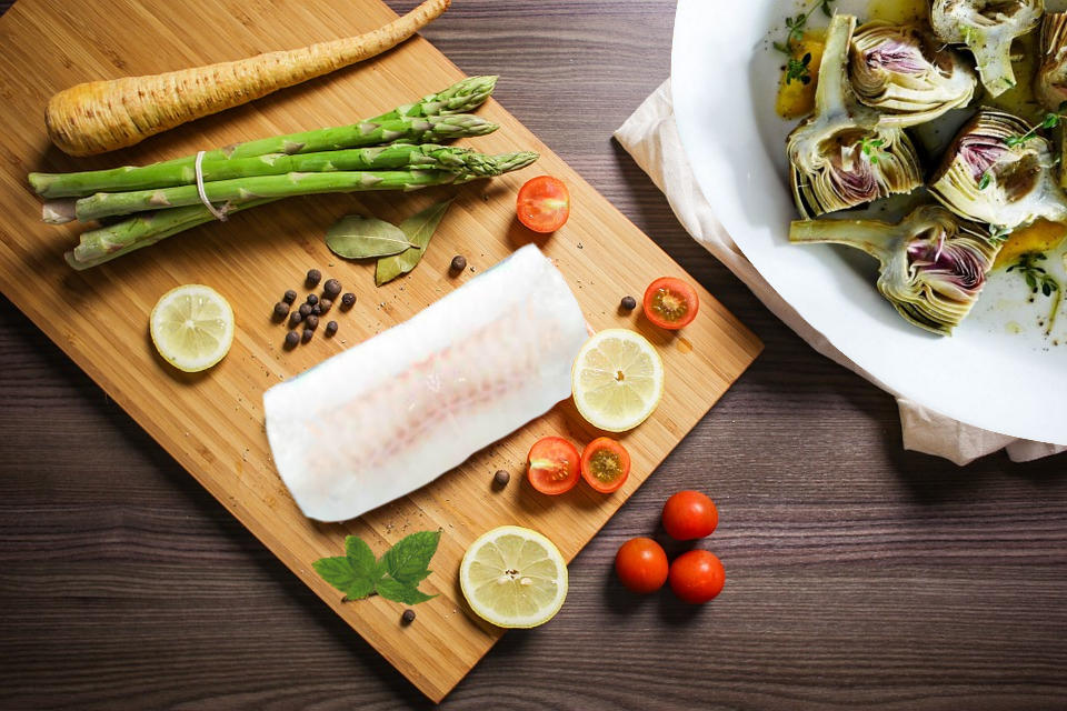 Baked Halibut with Mint Artichoke